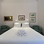 Pinti Apartment