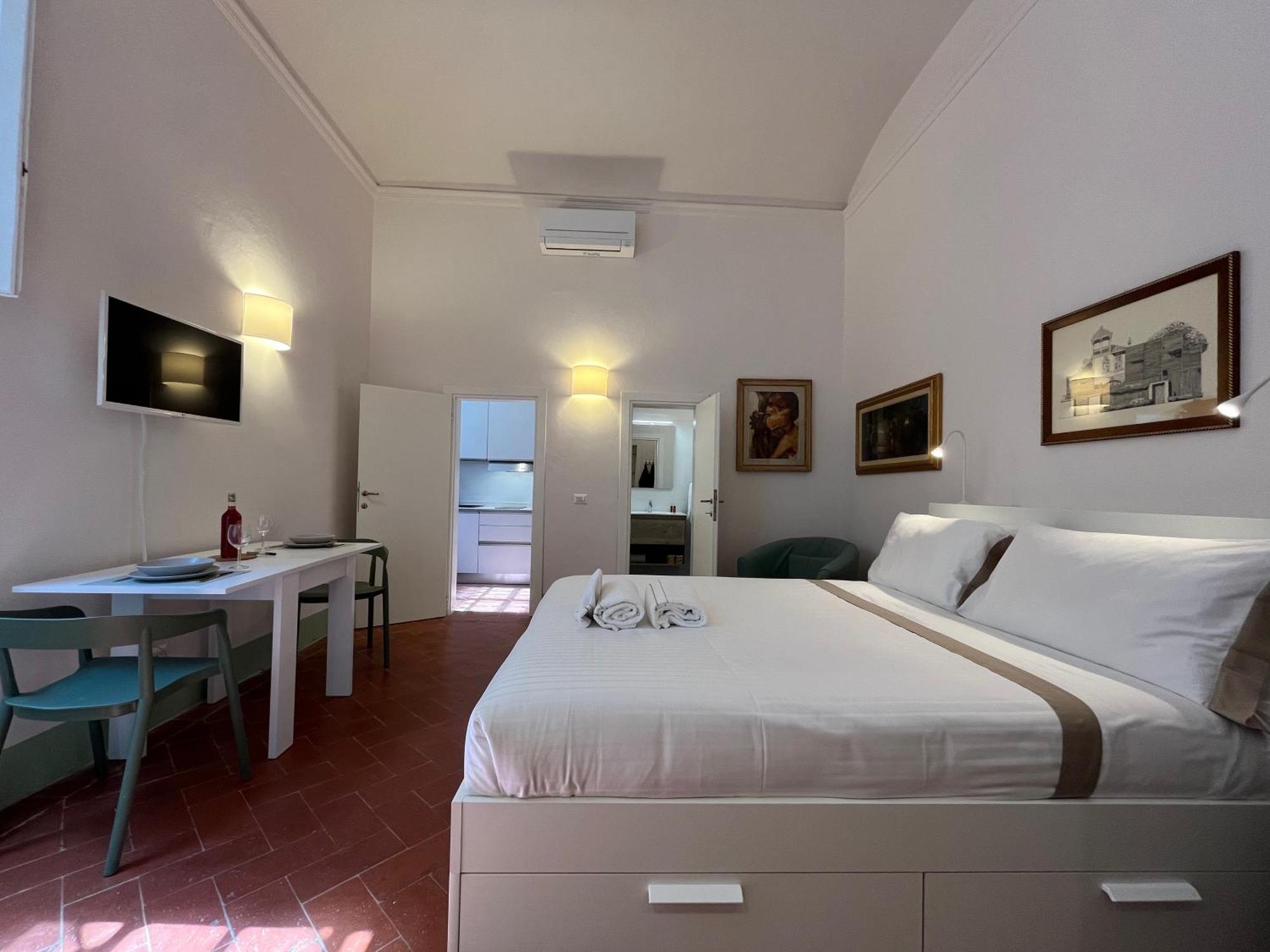 Pinti Apartment *