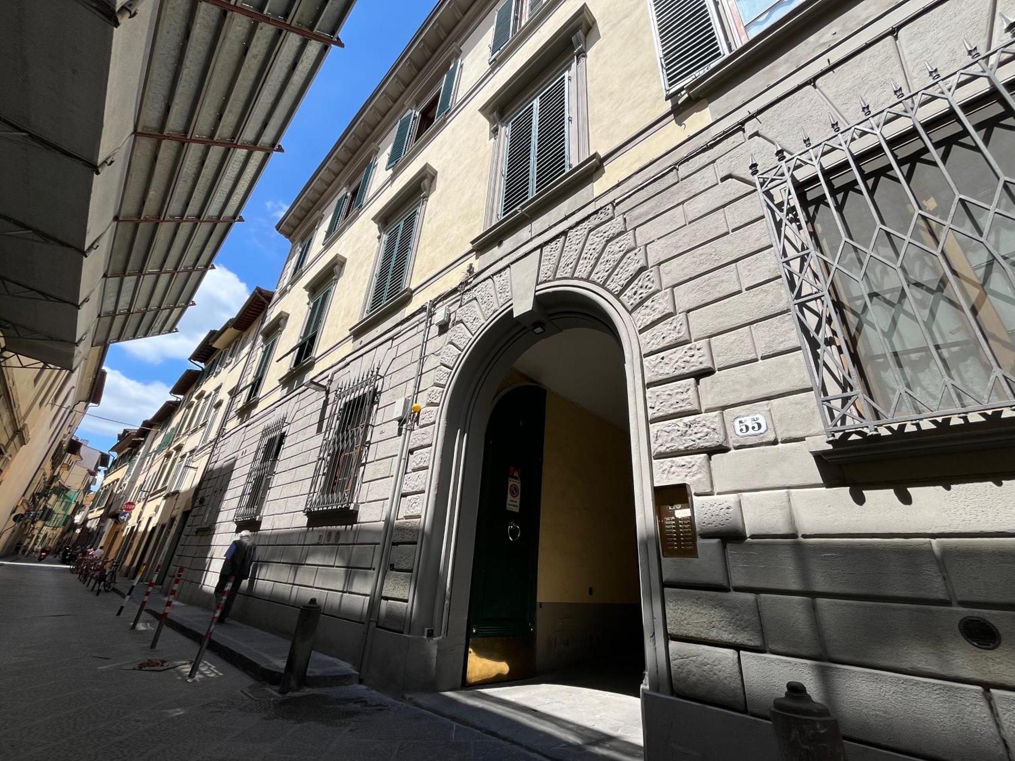 Pinti Apartment *
